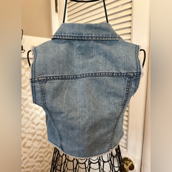 Girls Denim Vest- M 7/8 - Picture 3 of 3